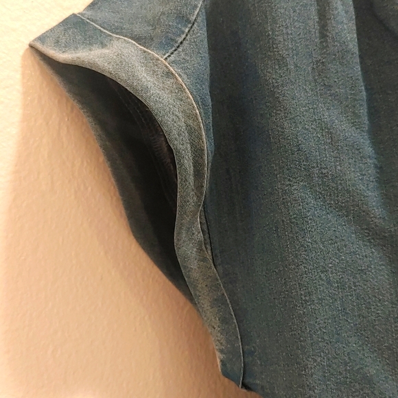 Gap Short Sleeve Blouse Size Small - Picture 4 of 10